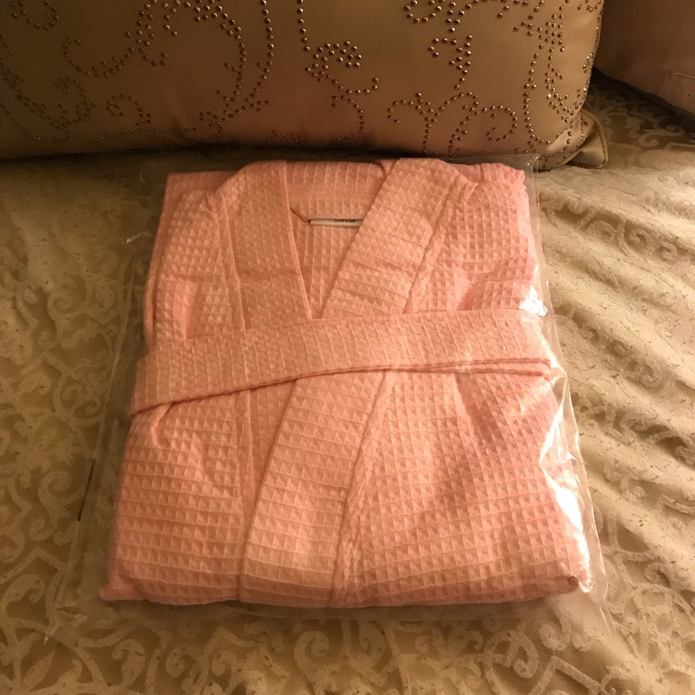 🔴 Pink Waffle Robe with free gift